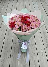 Букет цветов из:  Альстромерии в Медвенке
