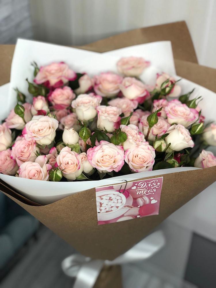 Букет цветов из: Розы в Медвенке