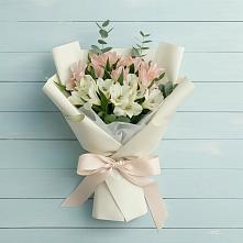 Букет цветов из:  Альстромерии в Медвенке