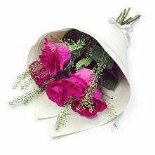 Букет цветов из:  Розы в Медвенке