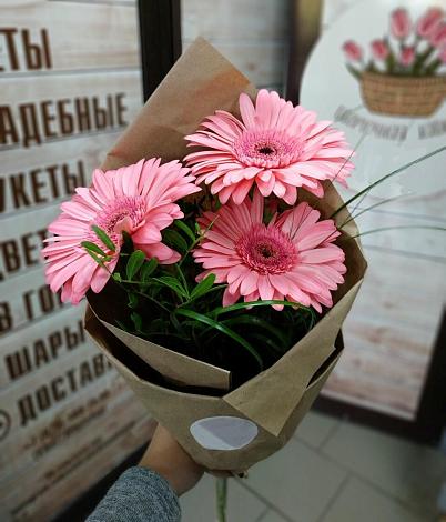 Букет цветов из: Герберы в Медвенке