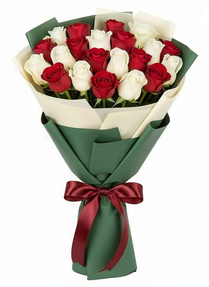 Букет Микс из красных и белых роз в Медвенке