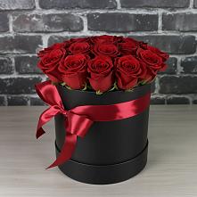 Цветочная композиция из Розы в шляпной коробке в Медвенке