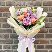 Букет цветов из:  Лизиантусы и Розы #REPLACE_PRED# Медвенке