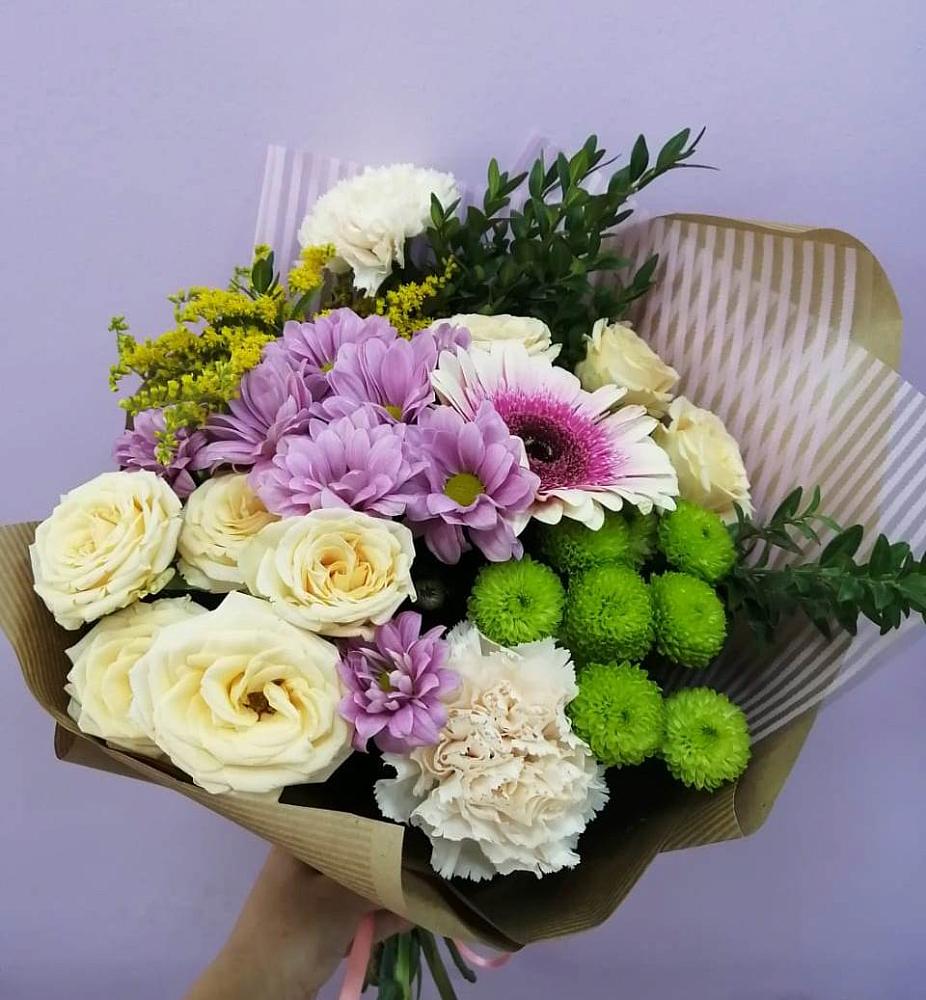 Букет цветов из: Хризантемы, Розы, Гвоздики и Герберы в Медвенке