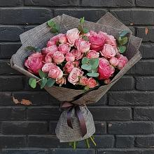 Букет цветов из:  Розы в Медвенке